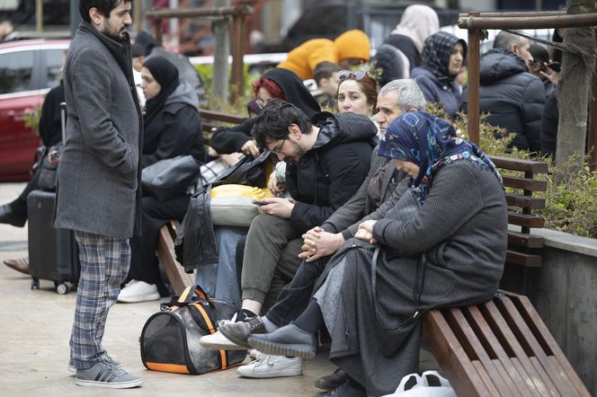 Ludzie skakali z okien w Stambule! Miastu grozi katastrofa