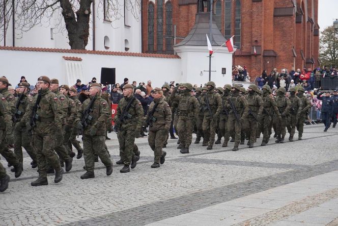 Tak białostoczanie uczcili Narodowe Święto Niepodległości 2024 w Białymstoku [ZDJĘCIA]