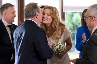 M jak miłość odc. 1684. Artur Rogowski (Robert Moskwa), Krystyna Banachowa (Dorota Chotecka-Pazura), Staszek (Sławomir Holland)