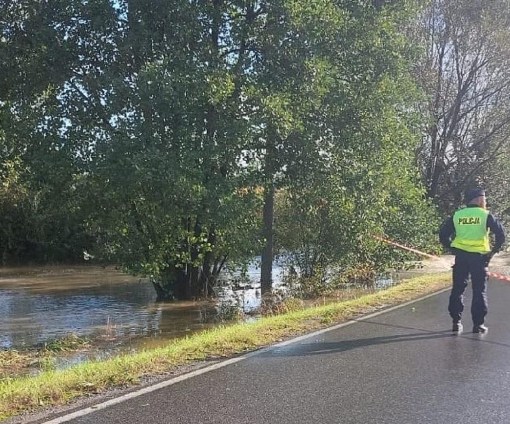 Niebezpieczne zachowania nad rzekami w Małopolsce. Policja: „udało się uniknąć tragedii”