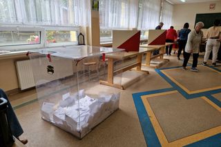 Wybory prezydenckie 2025. Frekwencja w Łódzkiem do godz. 12. Czwarte miejsce w kraju! Dane PKW