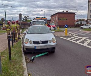 Myślała, że zdąży. Wjechała hulajnogą prosto pod auto