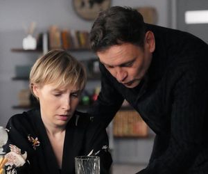 Barwy szczęścia odc. 3250. Robert Stefaniak (Paweł Ławrynowicz), Sonia (Weronika Nockowska)