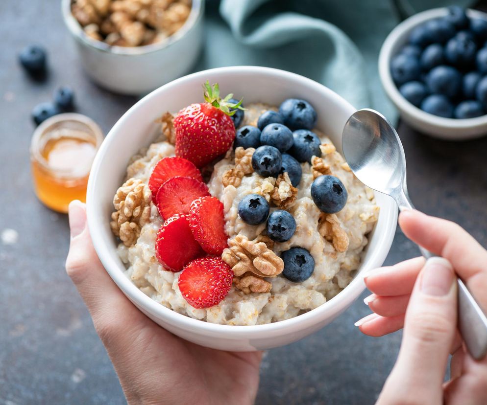 Jak połączyć kefir z owsianką, by wzmocnić odporność? Ten prosty trik działa lepiej niż suplementy