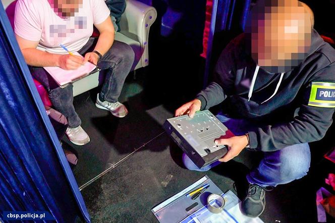 Policja uderzyła w kluby go-go. Spektakularna akcja również we Wrocławiu 