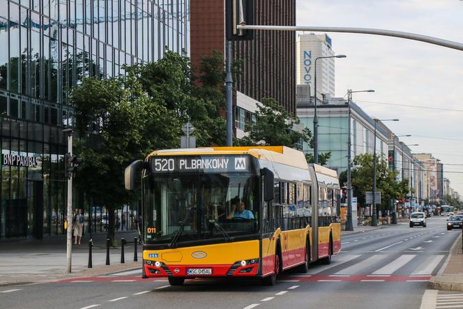 Nowe autobusy na stołecznych ulicach