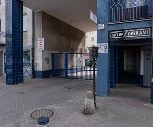 Mirosław W. dźgnął kierowcę w brzuch za źle zaparkowane auto.