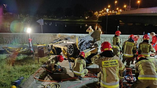 Wypadek na Moście Dębnickim. Auto prowadził Patryk P.