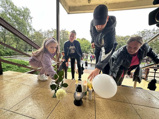Setki osób upamiętniły Oliwiera. 20-latek zmarł po interwencji policji. "Zabili go jak zwierzę"