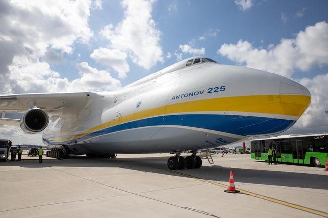 Samolot transportowy An-225 Mrija