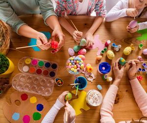 Ozdoby wielkanocne: jak je wykonać? Pisanki, palmy i serwetki wielkanocne DIY