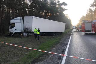 Tragiczny wypadek na DK 10 pod Bydgoszczą! Nie żyje jedna osoba! [ZDJĘCIA]