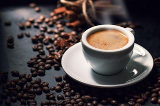Jak przyprawić kawę? Dodaj to popularne zioło o niezwykłej mocy