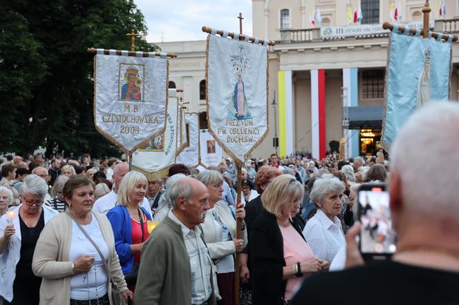 75 lat temu obraz Matki Boskiej w Lublinie zapłakał. Wierni uczcili rocznicę „Cudu lubelskiego” procesją różańcową