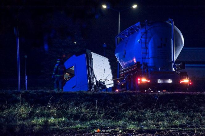 Śmiertelny wypadek pod Chodzieżą. Troje nastolatków wjechało pod cysternę