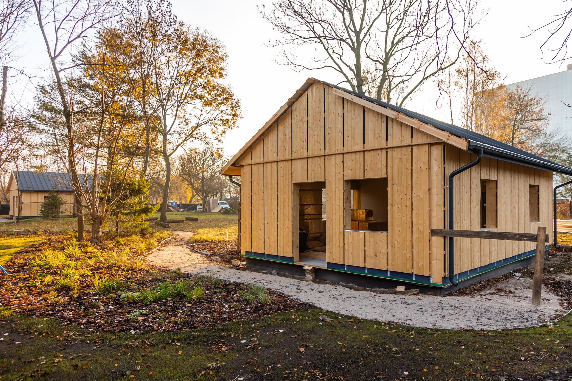 Odbudowa domków fińskich na Polu Mokotowskim
