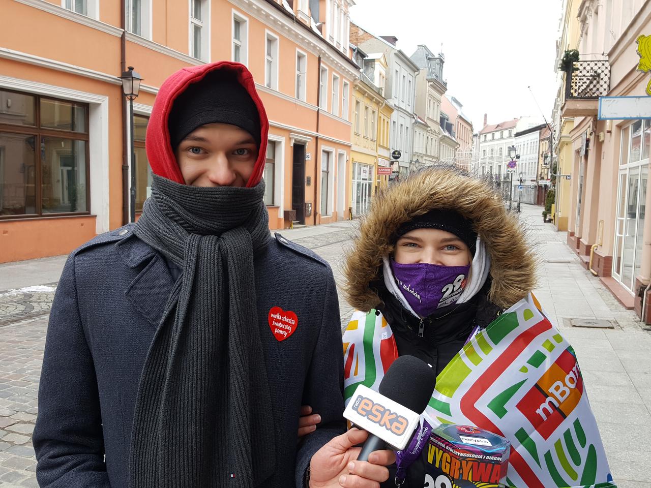 Wielka Orkiestra Świątecznej Pomocy gra w Bydgoszczy [ZDJĘCIA, WIDEO, AKTUALIZACJA]