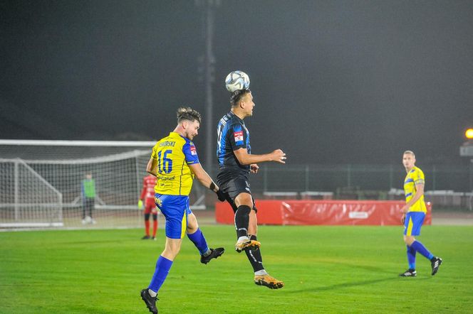 Elana Toruń - Zawisza Bydgoszcz 1:1, zdjęcia kibiców, opraw i piłkarzy ze Stadionu Miejskiego im. Grzegorza Duneckiego