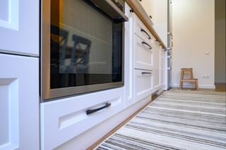 Szuflada pod piekarnikiem