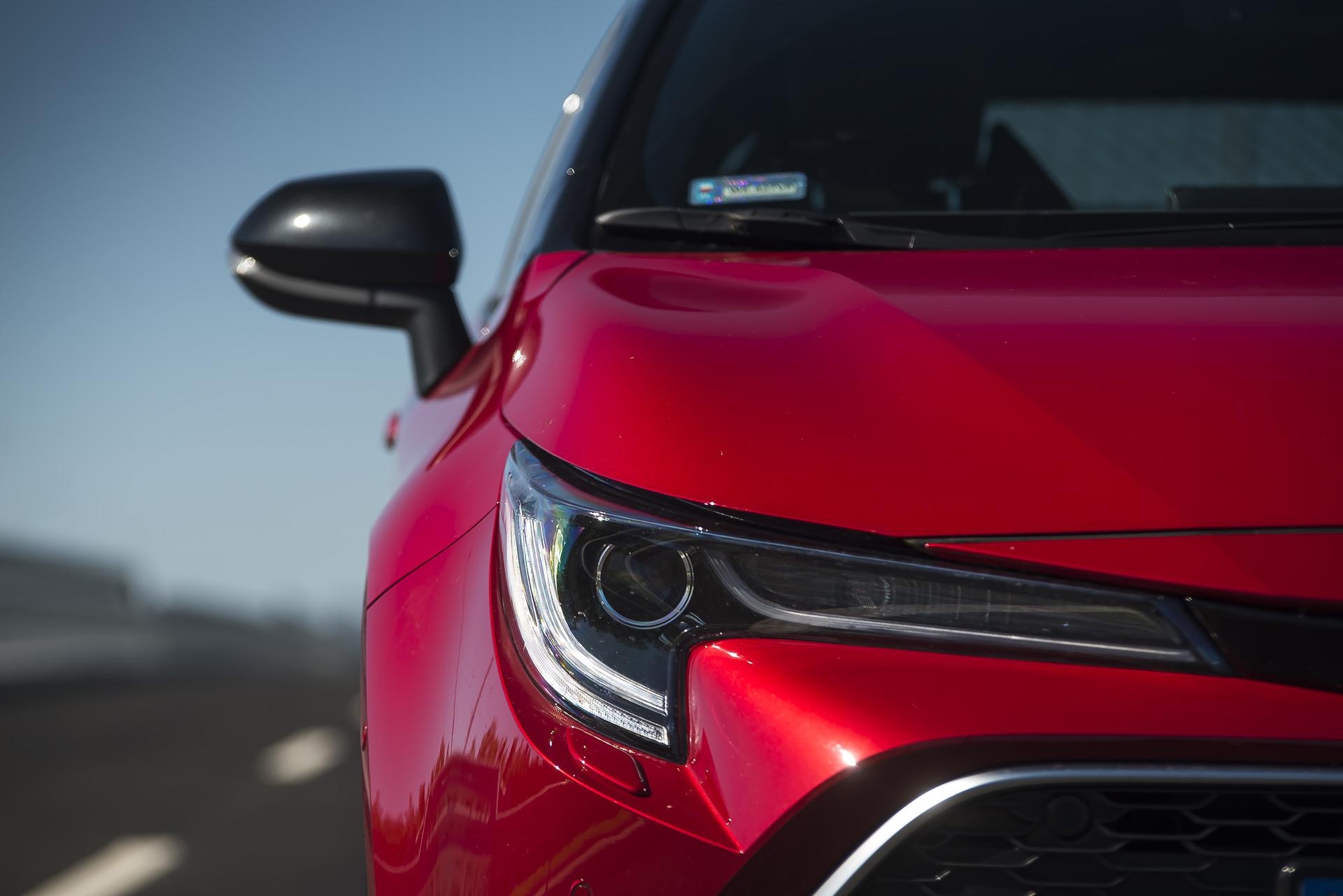 Toyota Corolla Hatchback 2.0 Hybrid 180 KM e-CVT Selection ...