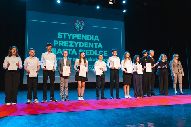 Blisko 700 najzdolniejszych siedleckich uczniów z nagrodami za dokonania w nauce!