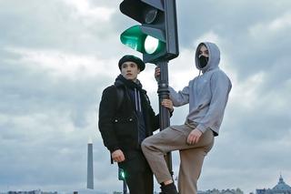 Zamieszki w Paryżu. Demonstranci protestują przeciw reformie emerytalnej [ZDJĘCIA]