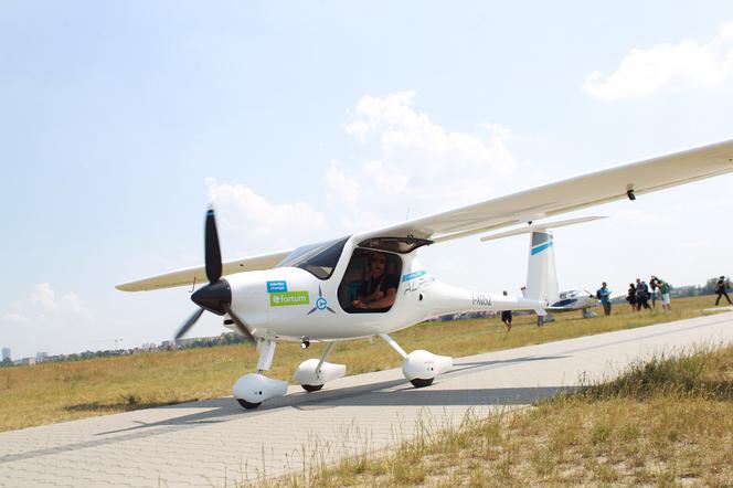 Prezentacja i przelot pierwszego samolotu elektrycznego w Polsce