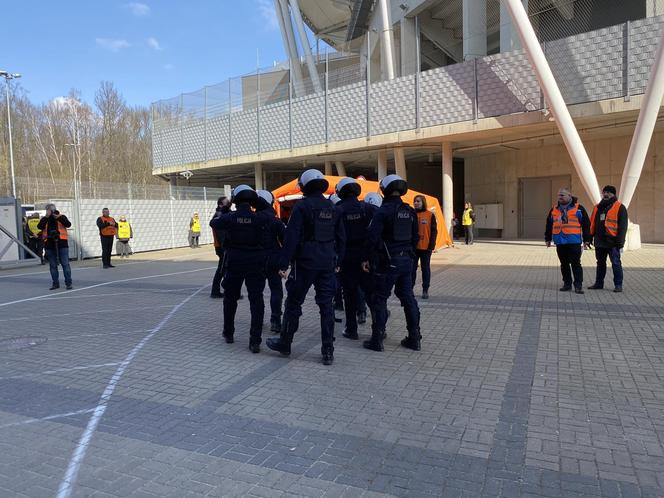 Atak terrorystyczny na stadionie? Spokojnie, to tylko ćwiczenia [ZDJĘCIA]