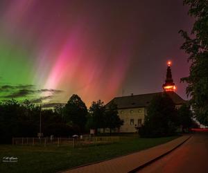 Niesamowity spektakl na niebie. Zorza Polarna Świętokrzyskie 10.05