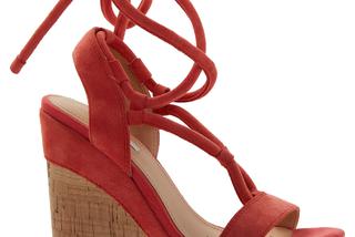 Ubrania, buty i akcesoria na lato w TK Maxx. Zobacz, co znajdziesz w sklepach!