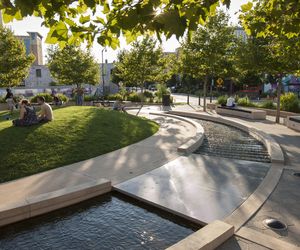  Uptown Normal’s Circle Fountain, Illinois, USA