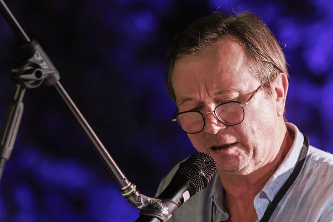 Piotr Cyrwus przez lata próbował pozbyć się „Ryśka z Klanu”, a teraz znów go szufladkują