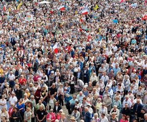 Politycy PiS zjechali  na pielgrzymkę ojca Rydzyka 