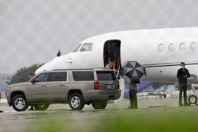 Taylor Swift wysiada z samolotu