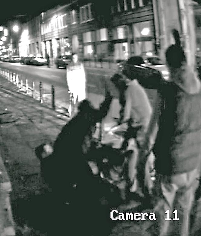 Wściekli policjanci skatowali Wiplera