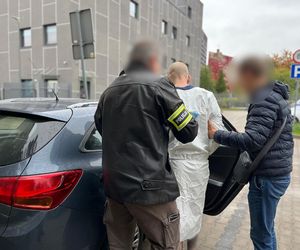 Zatrzymano sprawcę seryjnych napadów na kobiety na Bałutach. Ale czy działał sam?