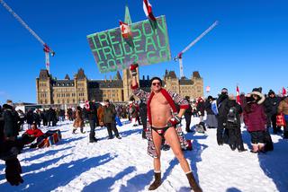 Wielkie protesty przeciw restrykcjom covidowym w Kanadzie! Będziemy tu póki ich nie zniosą