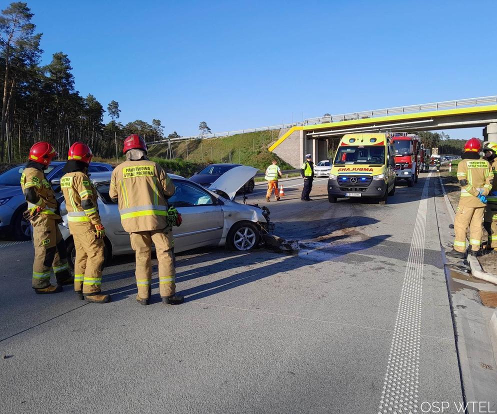 Osobówka Wbiła Się W Barierki Groźny Wypadek Na S5 Pod Bydgoszczą ZdjĘcia Bydgoszcz Super 