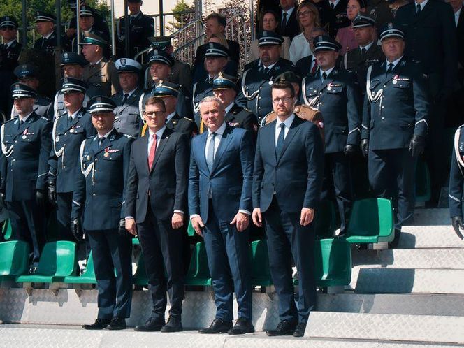 Bydgoszcz świętuje z policją. „Ratujecie nasze życie, bronicie go” – wzruszające słowa podczas uroczystości
