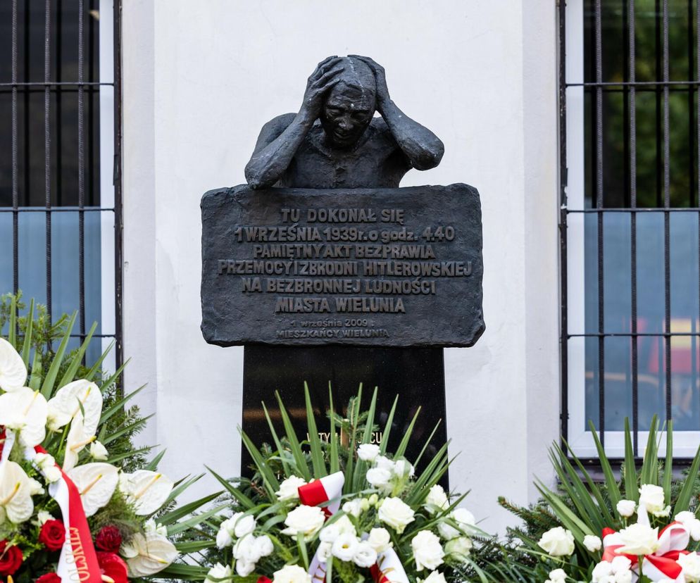 Uroczyste obchody 86. rocznicy II wojny światowej w Wieluniu.  Nigdy więcej wojny