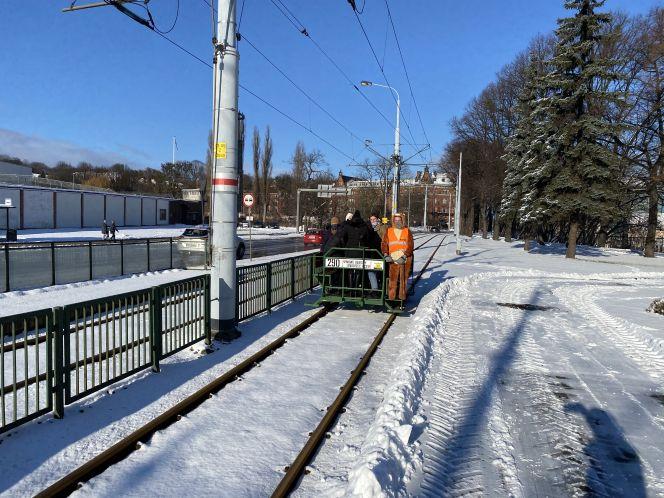 Finał WOŚP 2021 Gdańsku. Przejażdżka ręczną drezyną 31.01.2021