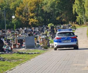 Pan Eryk koczuje na cmentarzu w Elblągu