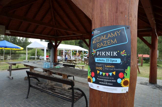 Niezwykły piknik przy Stawie w Lasocinie. Zobacz zdjęcia i relację! #DziałamyRazem