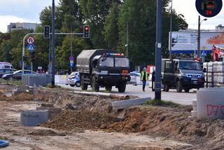 Wielka ewakuacja na Woli w Warszawie. Robotnicy znaleźli bombę