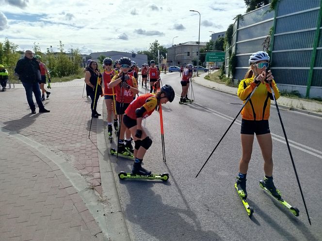 Zawody o Puchar Polski na nartorolkach Marwe Cup 2025 zostały zainaugurowane w Siedlcach