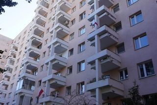 Blok przy ul. Sonaty 6 na Mokotowie, w którym żył Beksiński