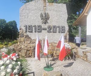 Modlili się w podzięce za wygraną Nawrockiego. Politycy PiS zjechali do słynnego sanktuarium