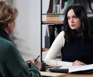 	Barwy szczęścia ostatni odcinek 3202 finał sezonu. Józefina Rawiczowa (Elżbieta Jarosik), Natalia (Maria Dejmek)