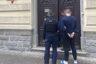 Brutalny atak na Krowodrzy. Policja zatrzymała czworo podejrzanych o pobicie z użyciem ostrego narzędzia