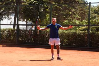 Artur Szpilka vs Dominik Durniat na tenisowym korcie